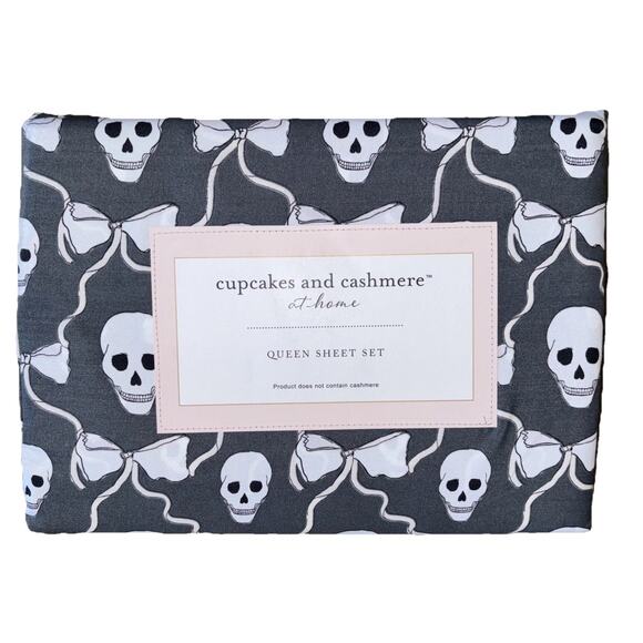 Cupcakes & Cashmere Skull And Bow Queen Sheet Set Halloween Grey Pink NEW - Picture 1 of 4